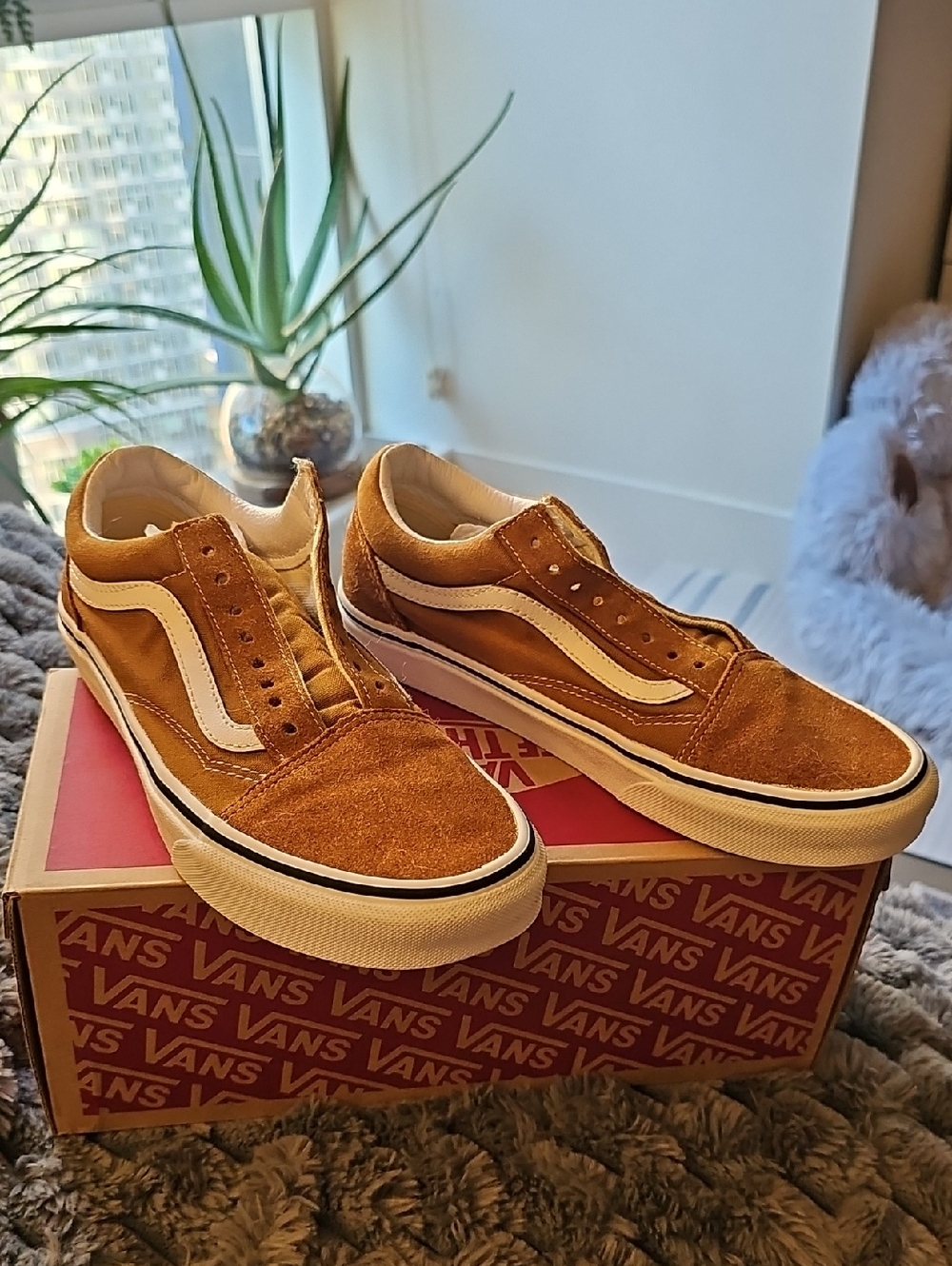 Vans Old Skool Suede Canvas Sneakers | US Men 7 / US Women 8.5 - Picture 3 of 13